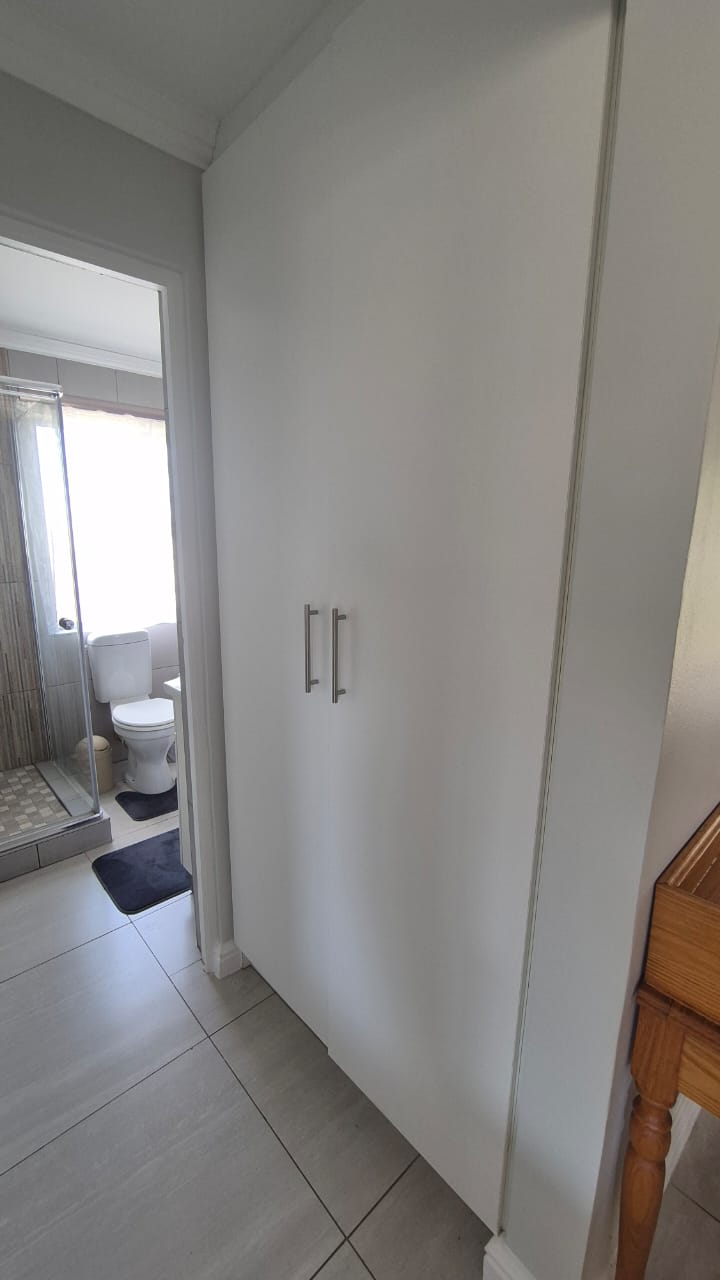 To Let 3 Bedroom Property for Rent in Aston Bay Eastern Cape